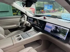 2025 Aito M8 EV Max+ 6-seat 4WD 192-line LiDAR, чёрный — фото 18