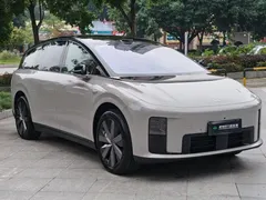 2025 Li Auto i8 Standard — фото 4