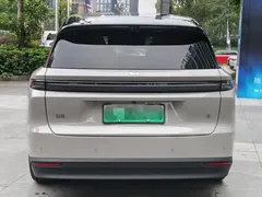 2025 Li Auto i8 Standard — фото 6