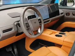 2025 Li Auto i8 Standard — фото 11