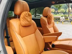 2025 Li Auto i8 Standard — фото 24