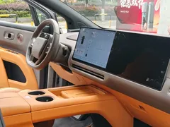 2025 Li Auto i8 Standard — фото 29