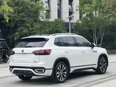 2022 Volkswagen Tayron 380TSI 4WD R-Line, белый — фото 4