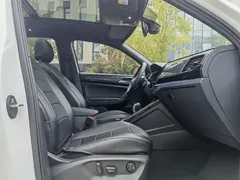 2022 Volkswagen Tayron 380TSI 4WD R-Line, белый — фото 13