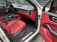 2022 Porsche Cayenne 3.0T Platinum — фото 13