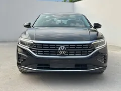 2023 Volkswagen Passat 330TSI Luxury, чёрный — фото 2