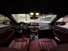 2021 BMW 5 Series 530Li Premium M Sport Package, чёрный — фото 4