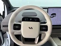 2025 Li Auto i6 4WD Standard, белый — фото 13