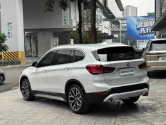 2022 BMW X1 Premium, белый — фото 5