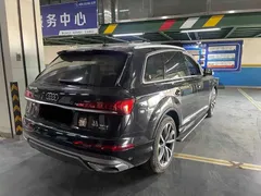 2021 Audi Q7 55 TFSI quattro S line Sport, чёрный — фото 4