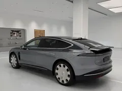 2025 Nio ET9 102kWh Horizon Special Edition, синий — фото 6