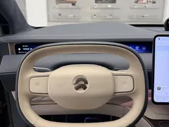 2025 Nio ET9 102kWh Horizon Special Edition, синий — фото 18