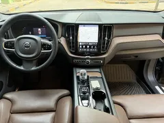 2023 Volvo XC60 4WD Luxury, чёрный — фото 5