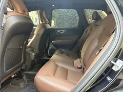 2023 Volvo XC60 4WD Luxury, чёрный — фото 6