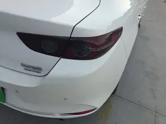 2021 Mazda 3 2.0L AT, белый — фото 8