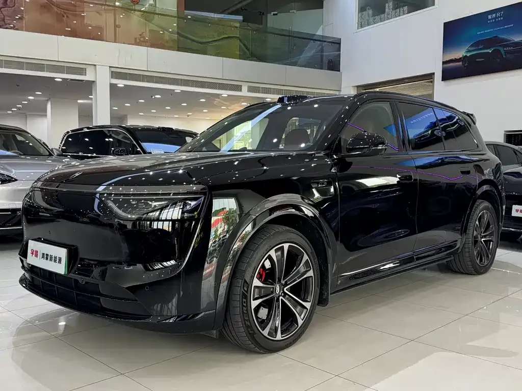 2025 Aito M8 EREV Ultra 53.4kWh 5-seat 192-line LiDAR