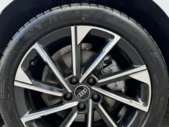 2023 Audi A4L 40 TFSI Luxury Dynamic, белый — фото 4