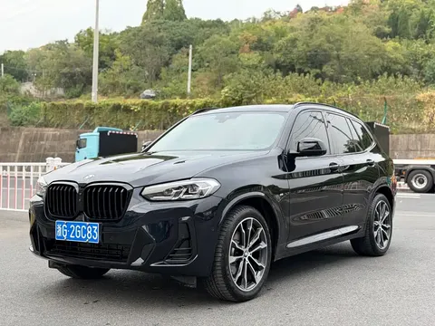 2023 BMW X3 Leading M Night Package