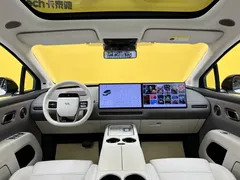 2025 Li Auto i8 Standard, белый — фото 11