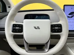 2025 Li Auto i8 Standard, белый — фото 12