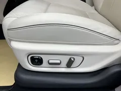 2025 Li Auto i8 Standard, белый — фото 49