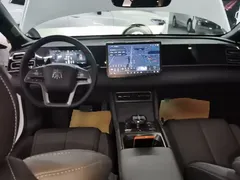 2025 BYD Qin L PHEV Smart Driving 120km, белый — фото 10
