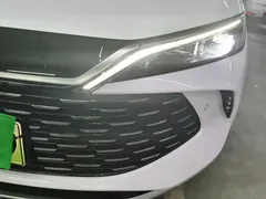 2025 BYD Qin L PHEV Smart Driving 120km, белый — фото 24