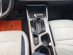 2022 Geely Emgrand 4th Gen 1.5L CVT Flagship, белый — фото 7