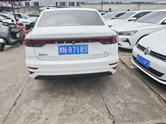 2022 Geely Emgrand 4th Gen 1.5L CVT Flagship, белый — фото 17