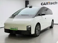 2024 Li Auto MEGA Ultra, белый — фото 1