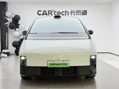 2024 Li Auto MEGA Ultra, белый — фото 2