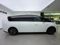 2024 Li Auto MEGA Ultra, белый — фото 6