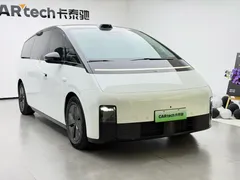 2024 Li Auto MEGA Ultra, белый — фото 7