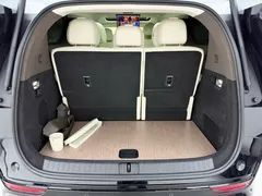 2024 Li Auto MEGA Ultra, белый — фото 16