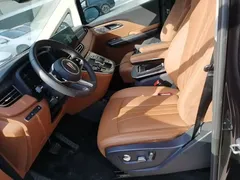 2024 Hongqi HQ9 2.0T PHEV 4WD Business — фото 15