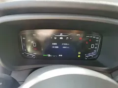2024 Hongqi HQ9 2.0T PHEV 4WD Business — фото 12