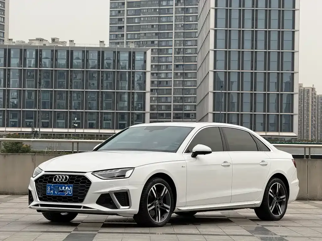 2022 Audi A4L 40 TFSI Fashion Dynamic