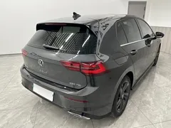 2023 Volkswagen Golf 280TSI DSG R-Line Lite, чёрный — фото 4