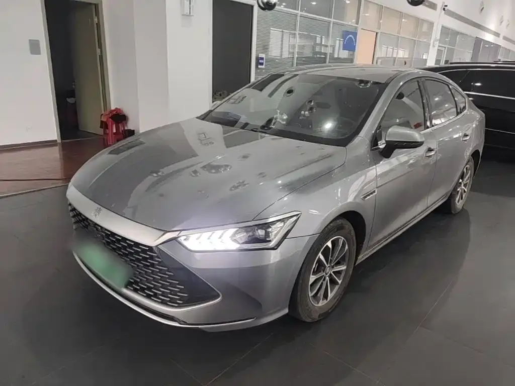 2024 BYD Qin PLUS Honor DM-i PHEV 55km Leading