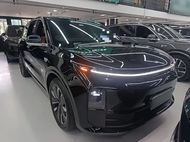 2025 Li Auto L6