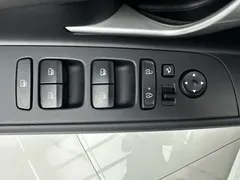 2022 Hyundai Elantra 1.5L CVT 20th Anniversary, белый — фото 13