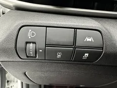 2022 Hyundai Elantra 1.5L CVT 20th Anniversary, белый — фото 14