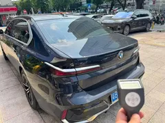 2023 BMW 7 Series 735Li M Sport Package, чёрный — фото 4
