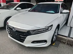 2018 Honda Accord 260TURBO Elite, белый — фото 1