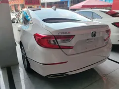 2018 Honda Accord 260TURBO Elite, белый — фото 8