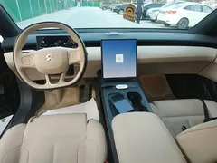 2024 Nio ET5T 75kWh Touring, чёрный — фото 10
