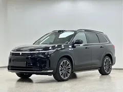 2024 Aito M7 1.5T RWD Smart Driving Ultra 5-seat, чёрный — фото 1