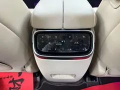 2024 Aito M7 1.5T RWD Smart Driving Ultra 5-seat, чёрный — фото 19