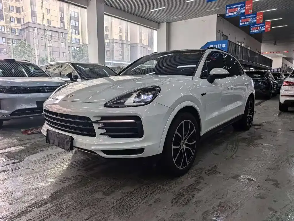 2023 Porsche Cayenne E-Hybrid 2.0T PHEV Platinum