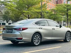 2023 Lexus ES 260 Excellence, белый — фото 11